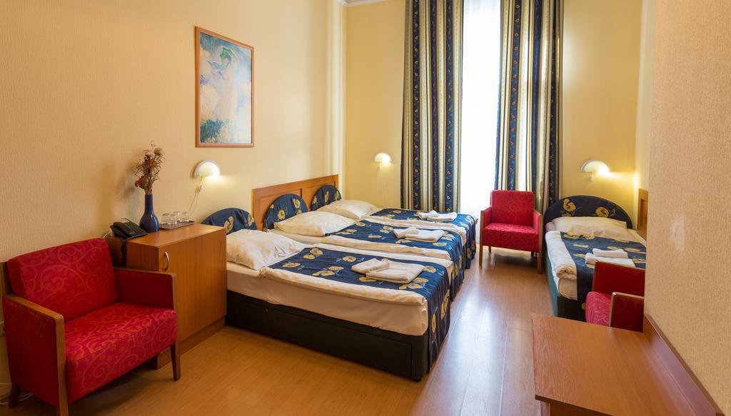 Hotel City Swing Budapest Luaran gambar