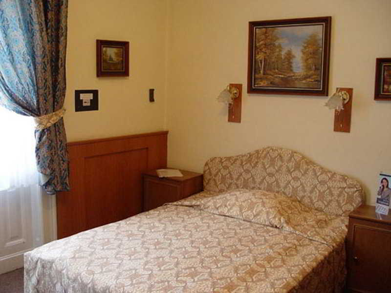 Hotel City Swing Budapest Bilik gambar