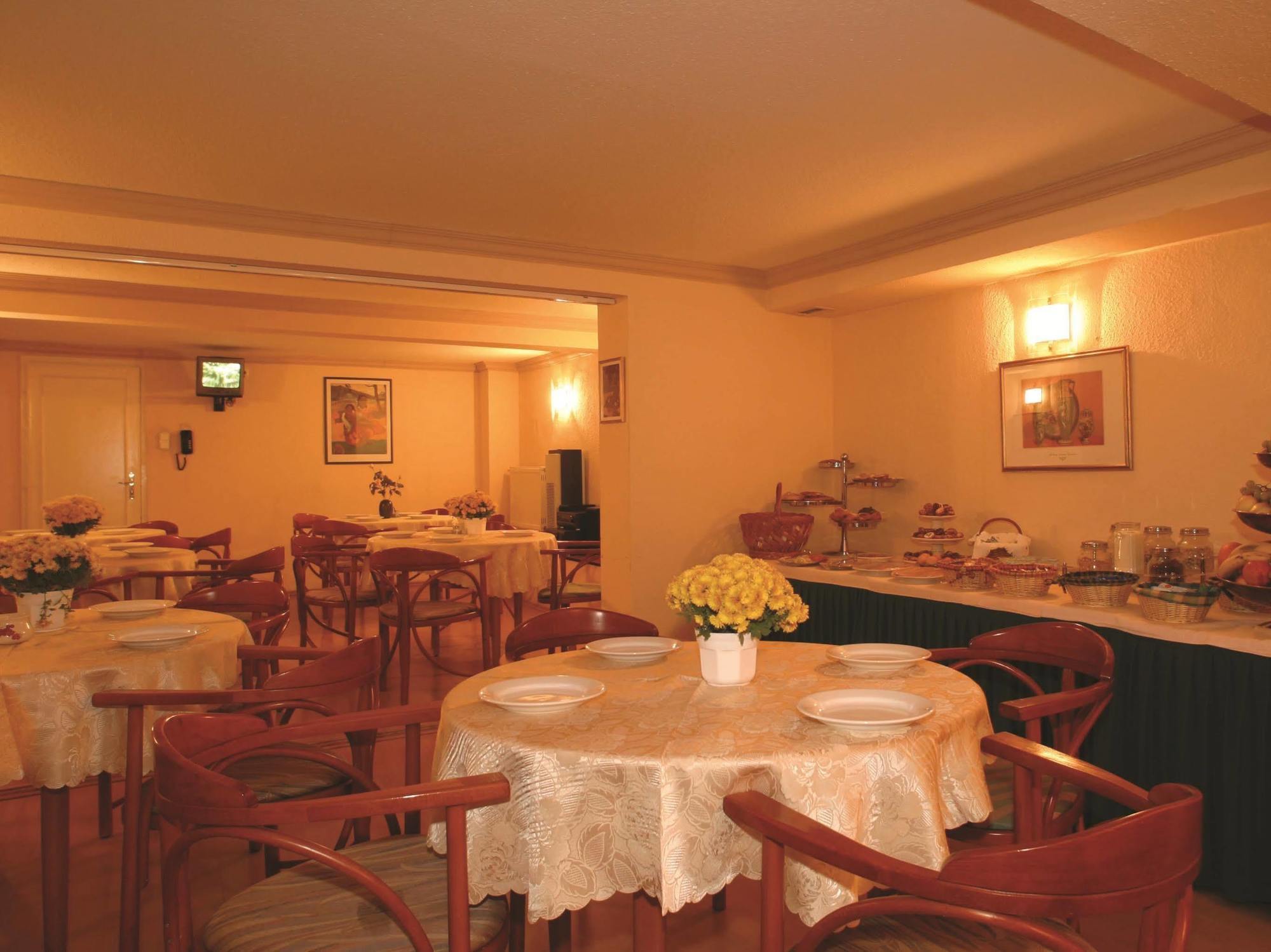Hotel City Swing Budapest Luaran gambar