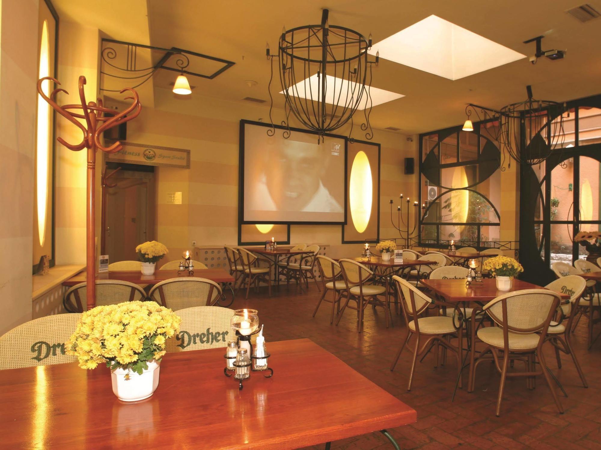 Hotel City Swing Budapest Luaran gambar